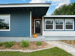 712 Rittiman Rd, Terrell Hills, TX 78209