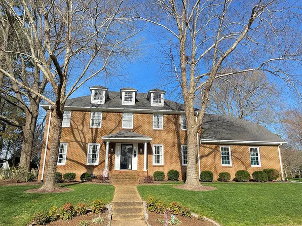 1275 Alanton Dr, Virginia Beach, VA 23454