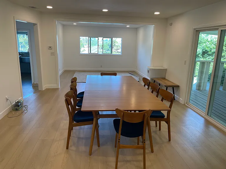 2316 Hitchcock Dr — Photo 3