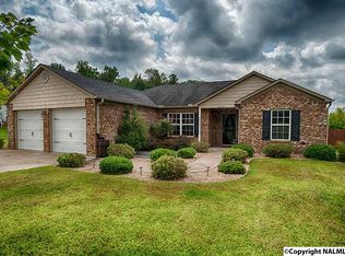 2572 Ready Section Rd, Toney, AL 35773