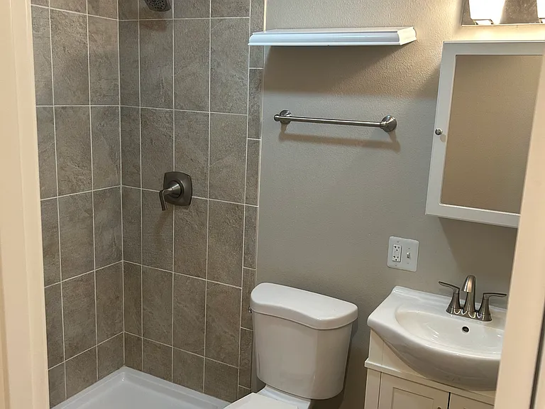 5033 15th Ave NE #1007 — Photo 7