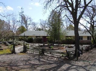 729 E Macarthur St, Sonoma, CA