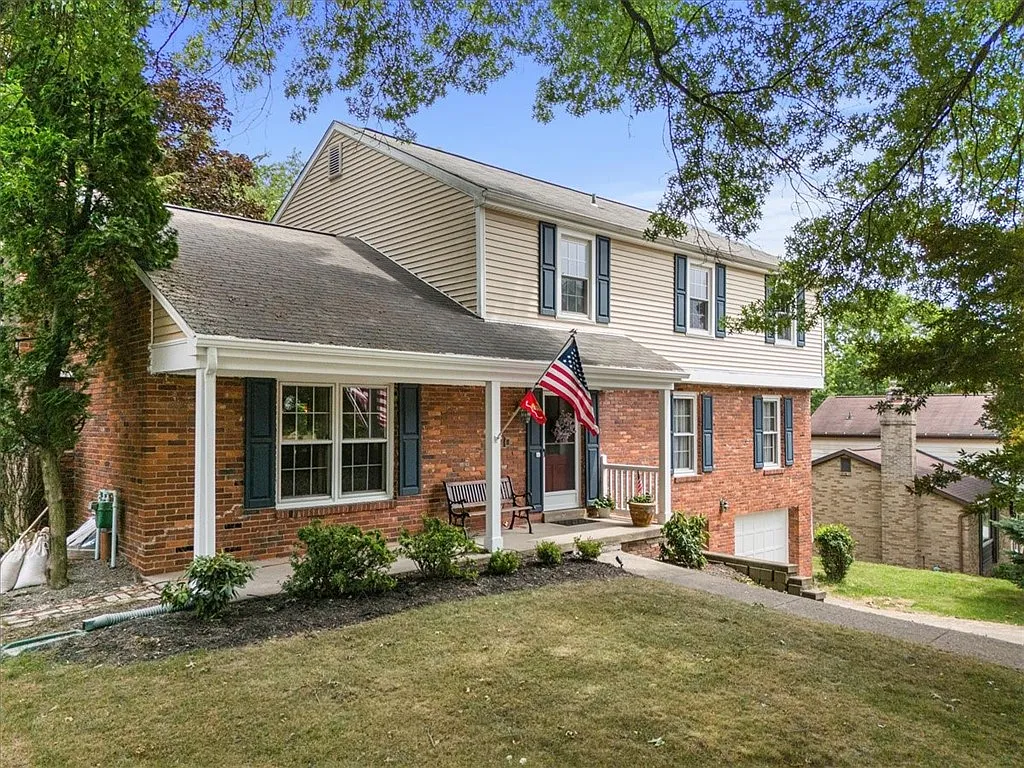 124 Laurelwood Dr photo 1
