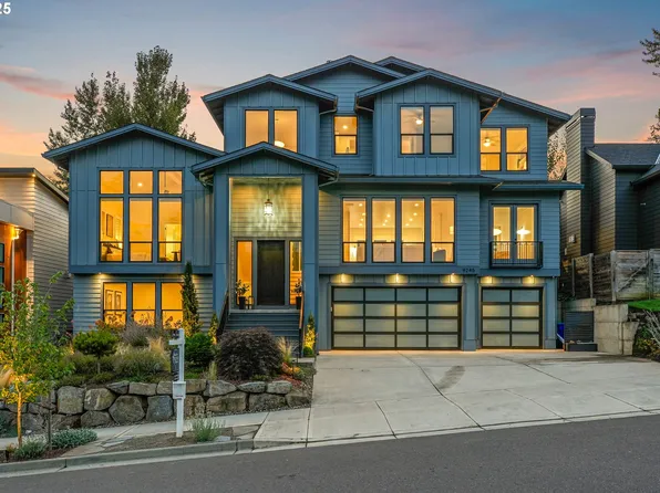 9245 SE Spyglass Dr, Happy Valley, OR 97086