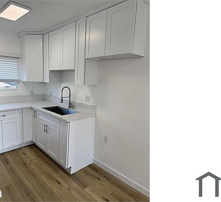 2nd image of 845 Victor Ave APT 10