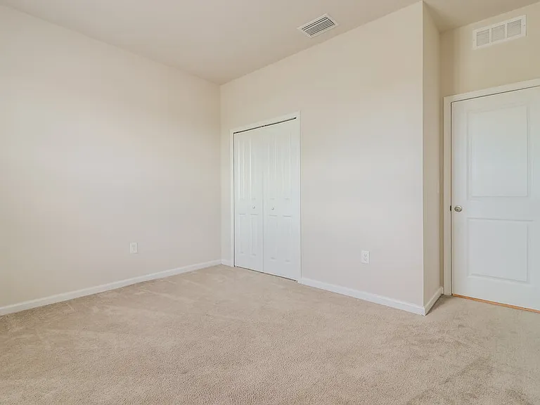18424 Hunters Meadow Walk — Photo 13