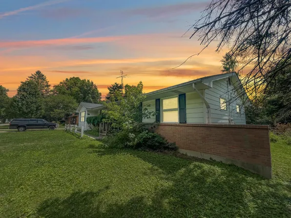 212 E Pleasant Ave, Sandwich, IL 60548