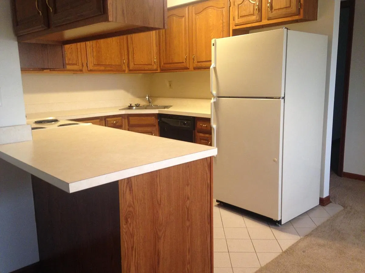 1 bed, 830 sqft, $825 — Photo 1