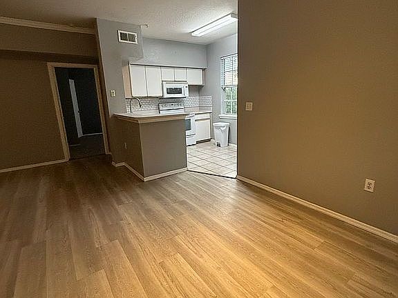 4th image of 2632 Robert Trent Jones Dr APT 130