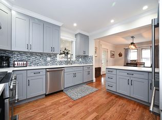 219-07 101st Ave, Jamaica, NY 11429