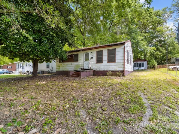2704 Mary Ave, Gastonia, NC 28052