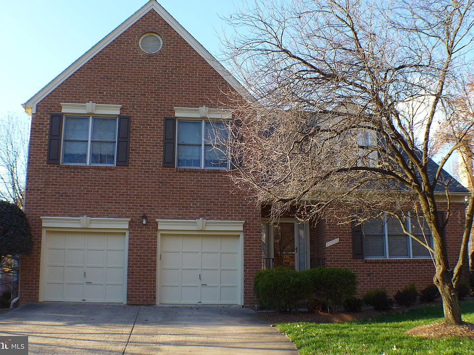 1st image of 10008 Manor Pl