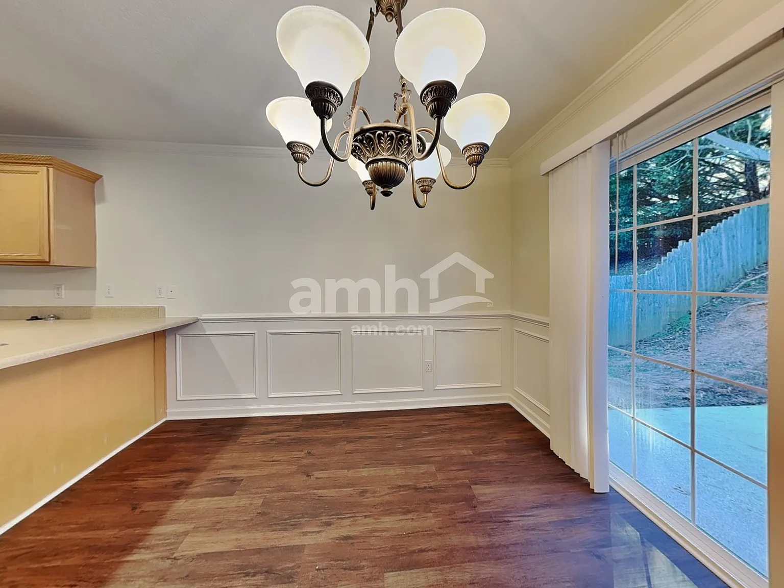 4 bed, 2.0 bath, 1577 sqft, $1,975 — Photo 4
