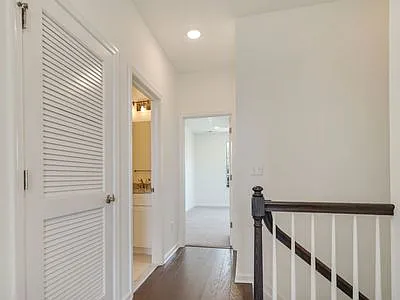 301 Discovery Rd — Photo 6