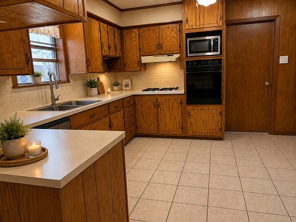 5th image of 120 Juniper Dr