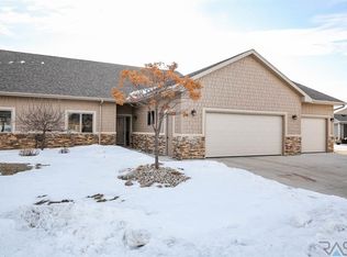6224 S Monterey Pl, Sioux Falls, SD 57108