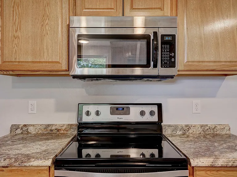 6700 N Coltrane Rd — Photo 8
