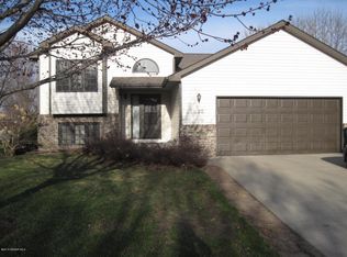 402 8th Ave NE, Kasson, MN 55944