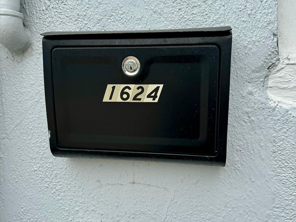 Mailbox location just outside the unit.
