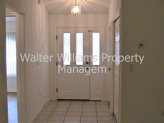 2nd image of 11 Rainbow Ln #B