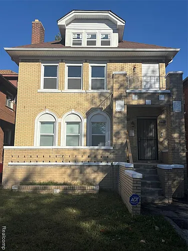 3008 Cortland St Photo 1