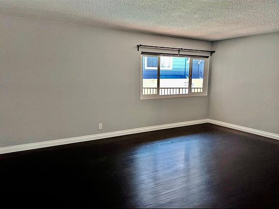 3rd image of 4361 Ventura Canyon Ave
