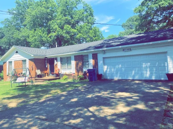 1516 Woodhaven St, Humboldt, TN 38343