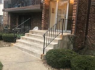 5225 James Ln APT 1402, Crestwood, IL 60445