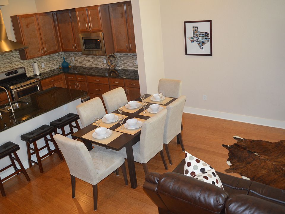 1st image of 2520 Bluebonnet Ln #26