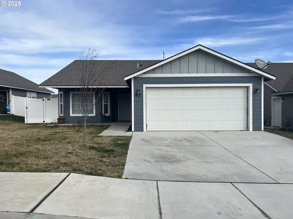 403 Cartwright Ave, Umatilla, OR 97882