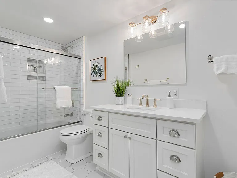 4115 N Stevens St — Photo 24