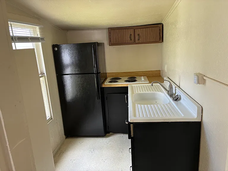 714 Railroad Ave W #1 — Photo 5