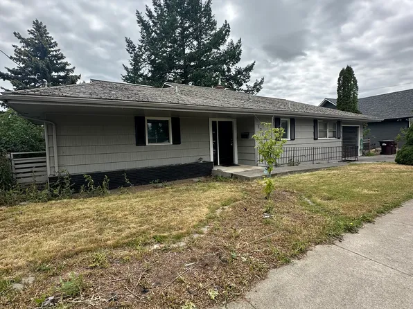 1725 NE Upper Dr, Pullman, WA 99163