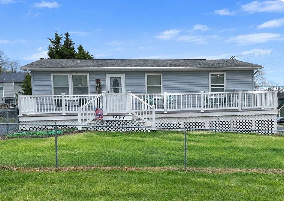 1 bed, 900 sqft, $1,500 — Photo 1
