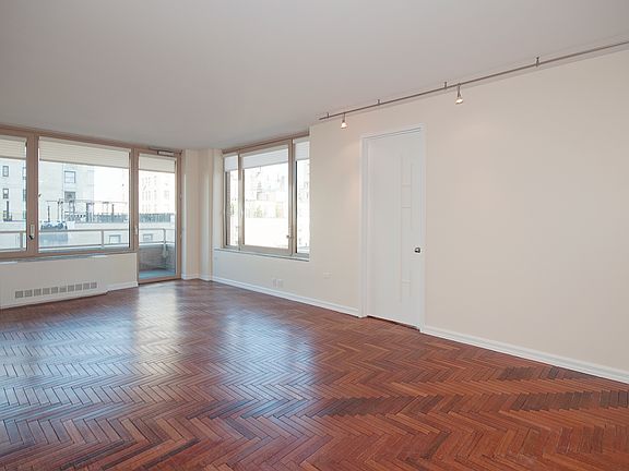 4th image of 30 E 85th St APT 9D