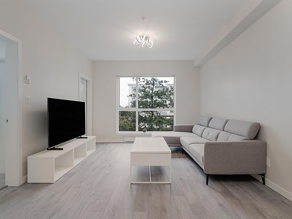 3rd image of 13768 108th Ave #211
