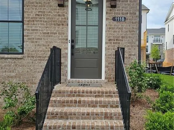 1118 Larkin Dr, Buford, GA 30518