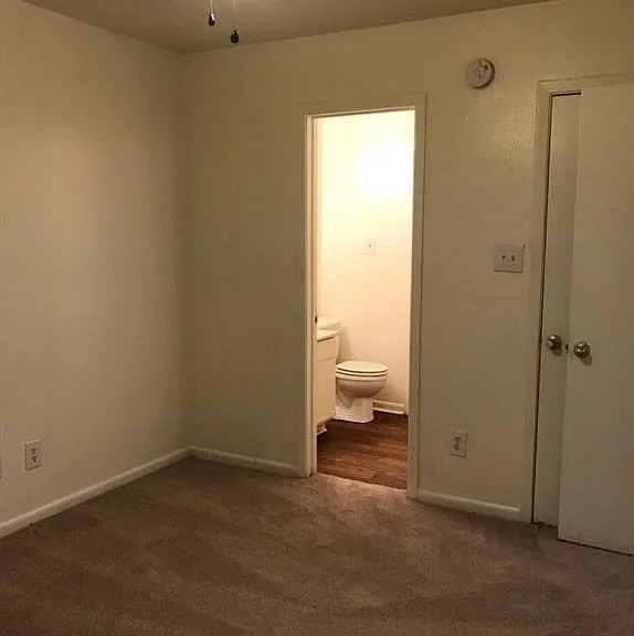 2404 Long Dr #B — Photo 5