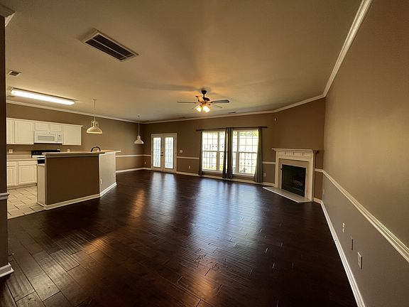 4th image of 132 Nashboro Grns