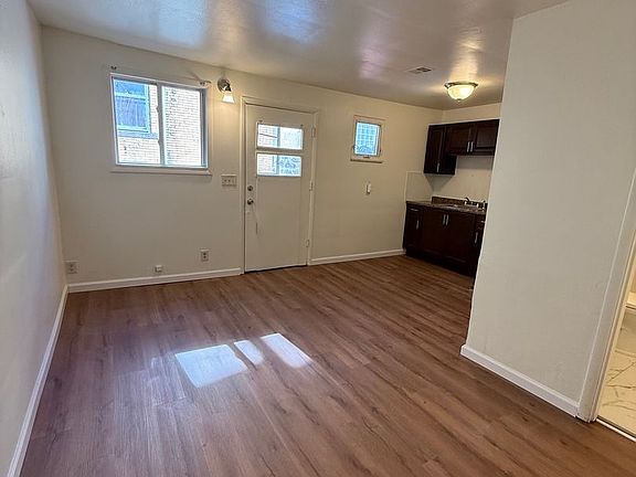 2nd image of 305 Marguerite Ave #C