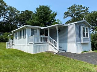 71 Circle Dr, Stonington, CT 06378