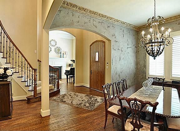 3rd image of 2809 Mountain Laurel Ln