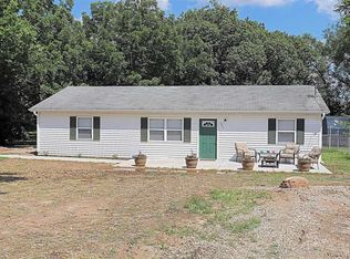 204 N Cantwell Ln, Desloge, MO 63601