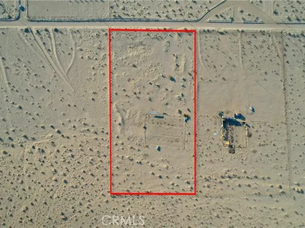 39224 E End Rd, Lucerne Valley, CA 92356