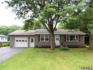 1st image of 13 Northway Ct