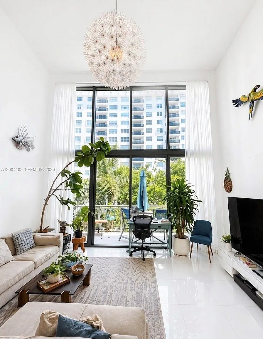 Terra Beachside Condo — Photo 1