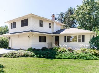 205 N Somonauk Rd, Cortland, IL 60112