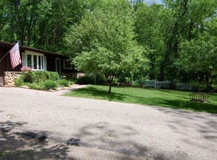 E1042 Emmons Creek Rd, Waupaca, WI 54981