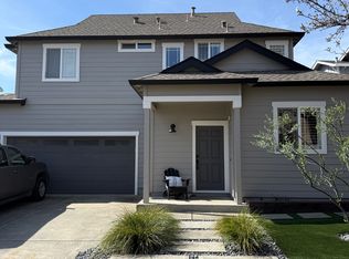 14 W Brookside Dr, Cloverdale, CA 95425