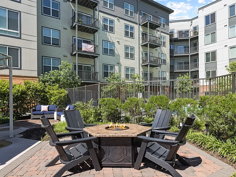 Rivergate — Photo 15